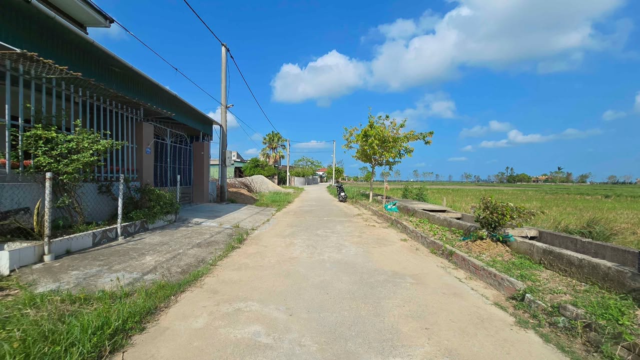 Đất lô góc 2 mặt tiền Trần Phú 180m² giá 2.xx tỷ - Cơ hội đầu tư tuyệt vời!