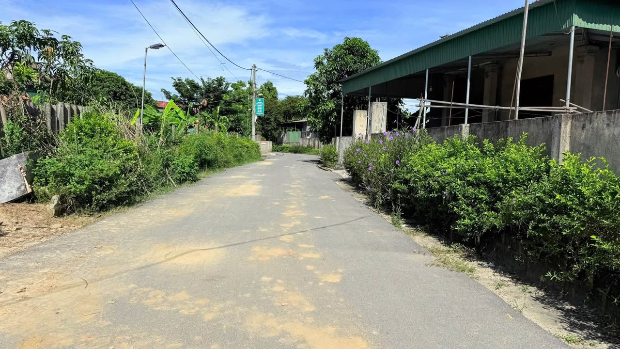 Đất thổ cư Kinh Nam - Thạch Hưng 138.6m² giá 2 tỷ - Vị trí đẹp, tiện ích đầy đủ!