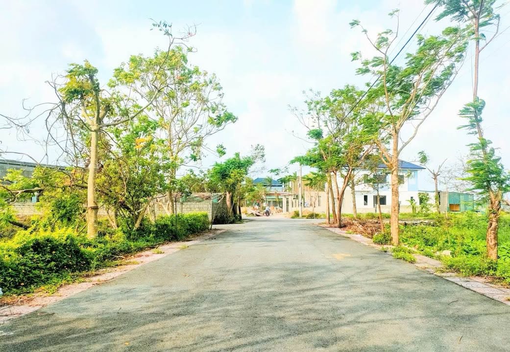 Đất nền Trần Phú, Hà Tĩnh 150m² giá 2 tỷ - Khu dân cư văn minh, thuận tiện!