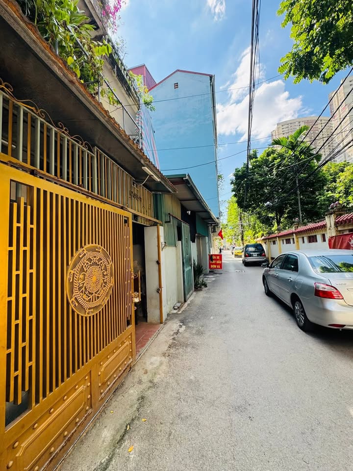 Đất 79m² Văn Phú Hà Đông giá 17 tỷ - Tặng nhà 3 tầng, ô tô tránh nhau!