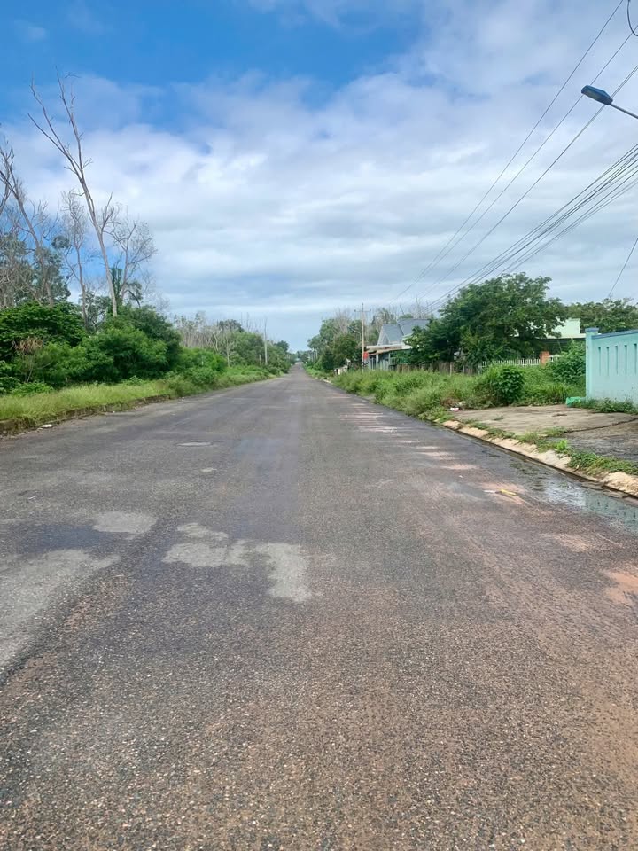 Đất thổ cư phường Tiến Thành 100m² giá 1.3 tỷ - Mặt tiền 7m thoải mái đậu xe!