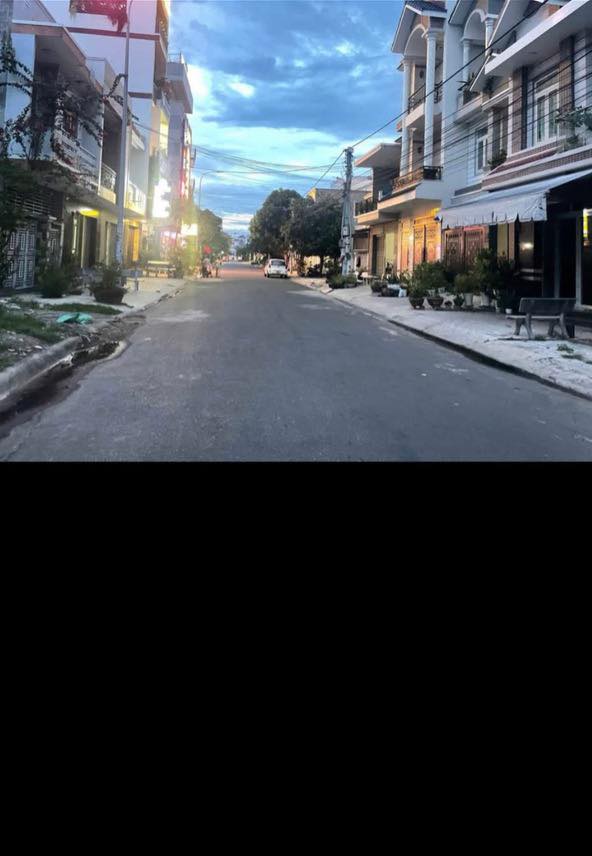 FrontHouse mặt tiền Đỗ Hành, Phú Thủy, 100m² giá 4.6 tỷ - Vị trí đắc địa gần công viên