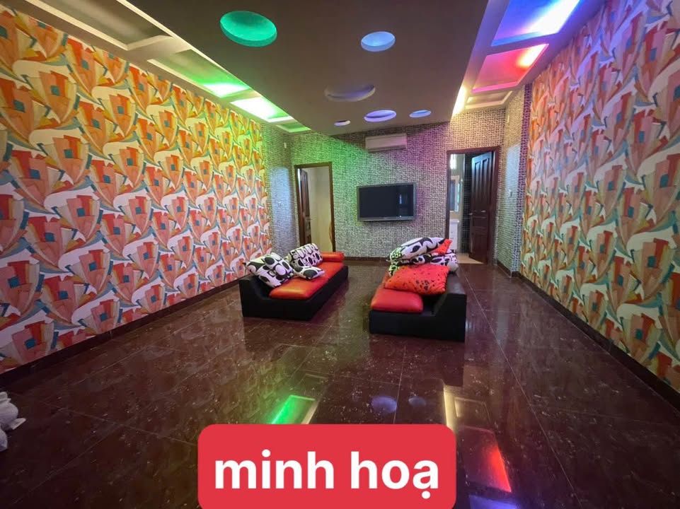 Cho thuê tòa nhà 5 tầng thang máy tại Hòa Cường, Hải Châu - Giá 50 triệu/tháng