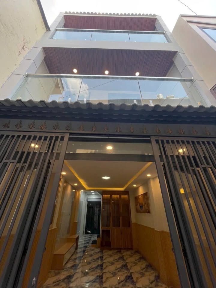 Nhà bán Dương Bá Trạc, P2, Q8 - 4 phòng ngủ, hoàn công đủ - Giá chỉ 5.48 tỷ!