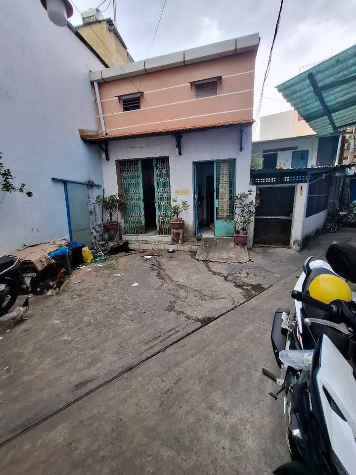 Nhà phố quận 6 Hậu Giang 115m² giá 7.8 tỷ - Tiện xây mới ngay!