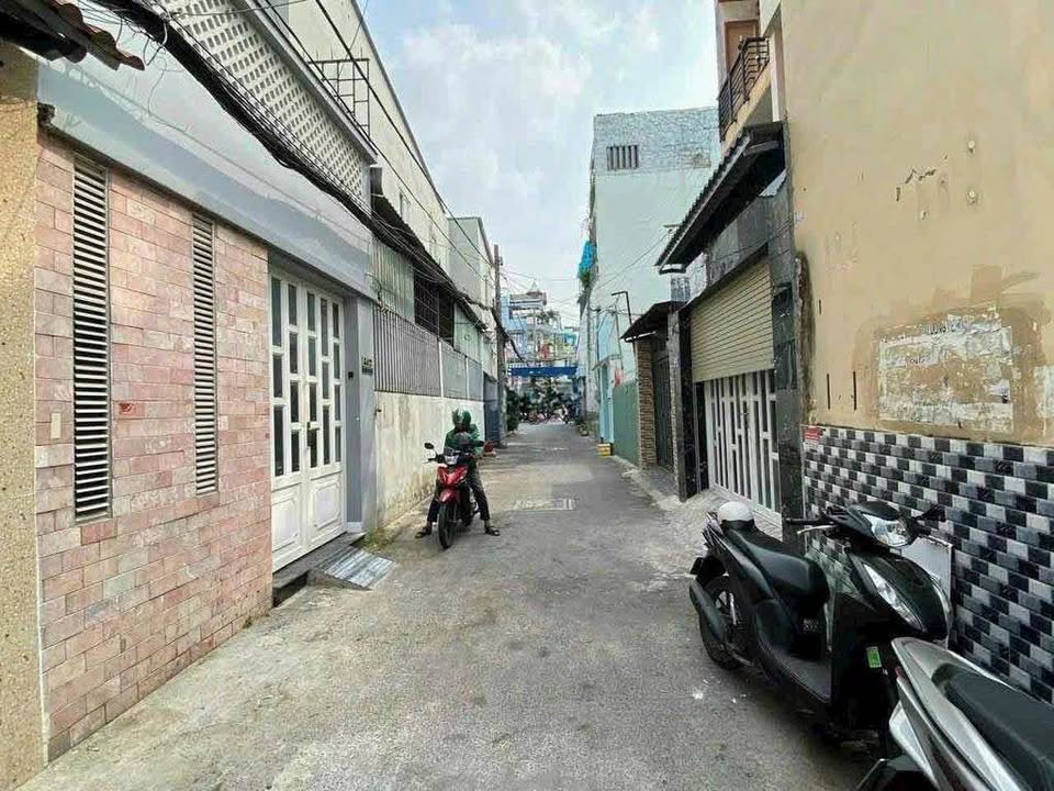 Nhà cho thuê nguyên căn hẻm 54 Bùi Quang Là, Gò Vấp - 50m² giá 10 triệu/tháng - An ninh, yên tĩnh