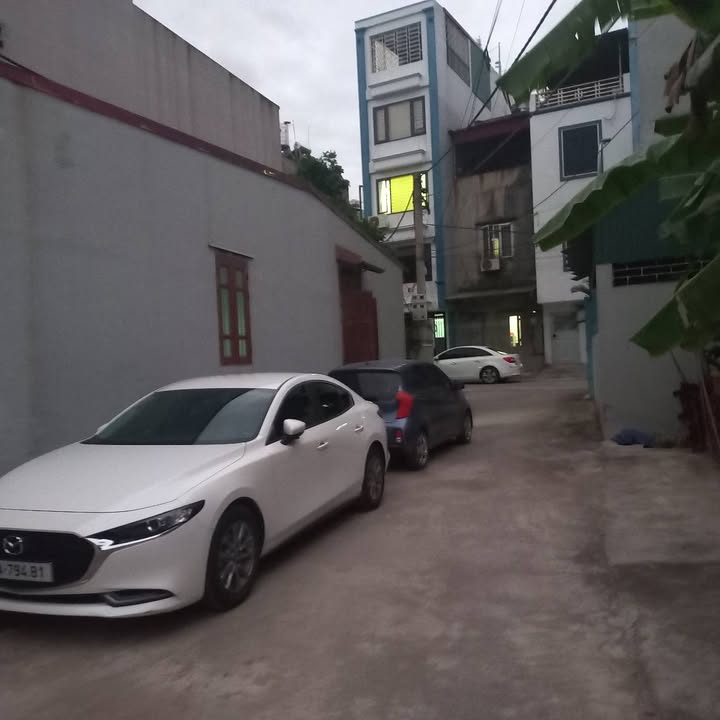 Đất lô góc 81m² Lạc Vệ, Tiên Du giá 2 tỷ - Tiềm năng đầu tư hấp dẫn!