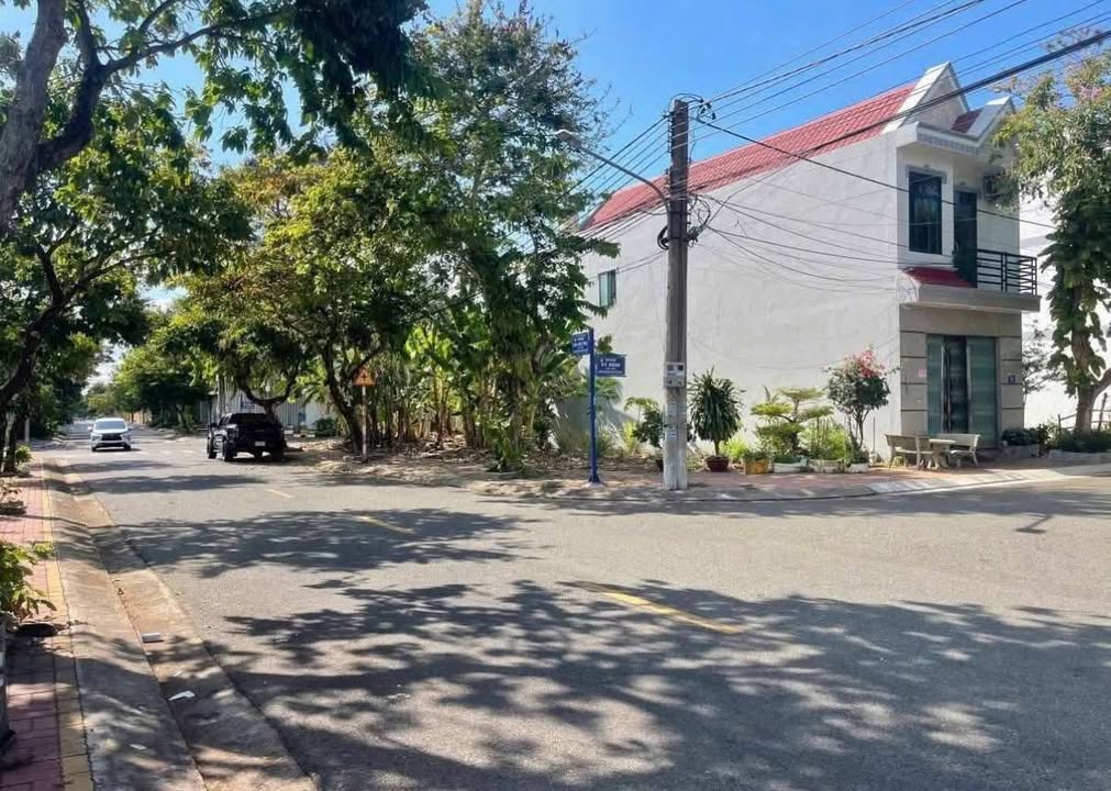 Đất nền 102m² tại đường Cao Triều Phát, phường Long Tâm - Giá chỉ 3.18 tỷ!