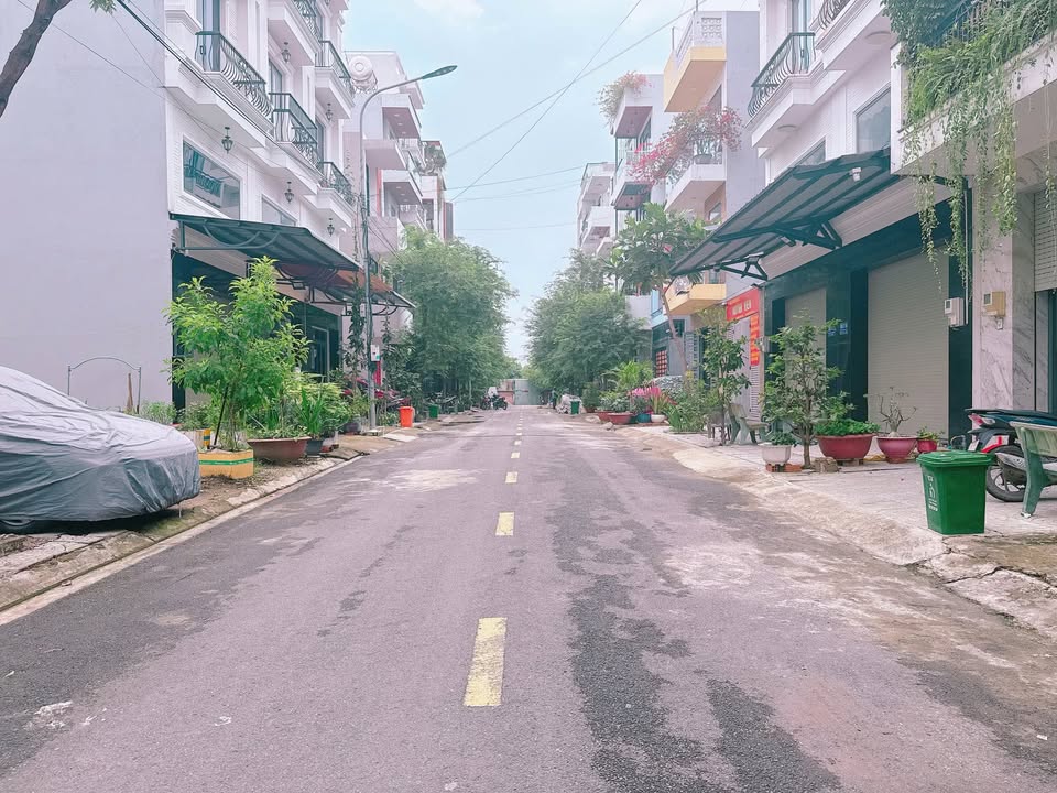 Nhà phố An Phú Đông Quận 12 - 56m² giá 8 tỷ - Sẵn sàng vào ở ngay!