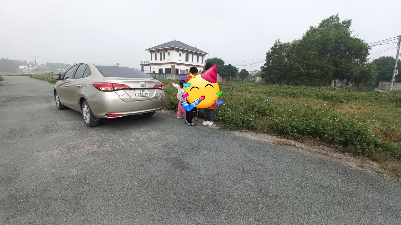 Đất nền khu TĐC Nghi Xuân Vinh 300m² giá 4 tỷ - Vị trí đẹp, tiềm năng tăng giá!