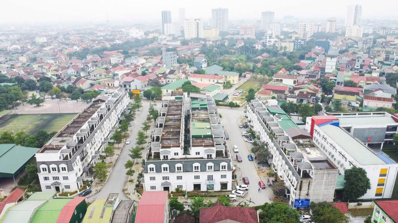 Nhà phố Hưng Phúc Vinh 126m² giá 6.486 tỷ - Khu phố sầm uất, kinh doanh nhộn nhịp!