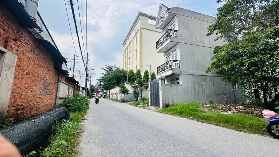 Nhà phố Thới An Quận 12 100m² giá 7 tỷ - Sổ hồng chính chủ, vị trí đắc địa!