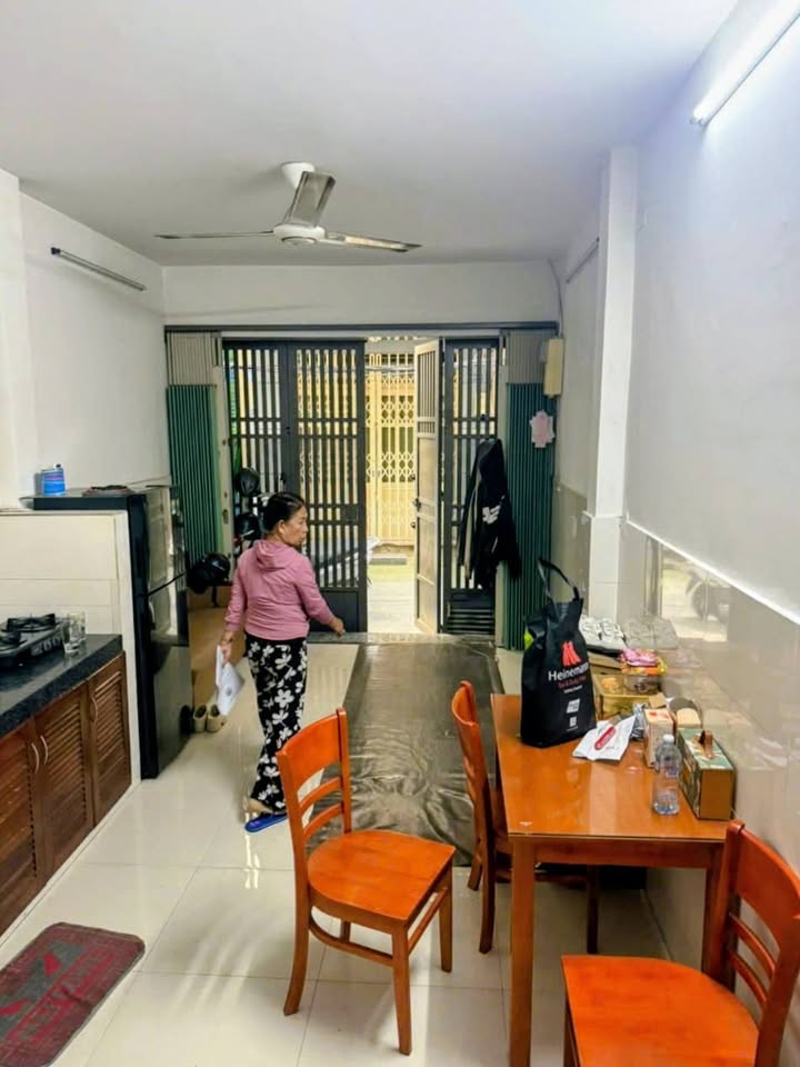 Nhà phố Quận 3 - 22m² giá chỉ 5.7 tỷ - Đầu tư sinh lời tuyệt vời!