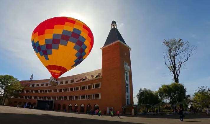 Lô đất cho thuê tại Đường Nguyễn Trãi, Đà Lạt 1.700m² - Vị trí đắc địa cho kinh doanh!