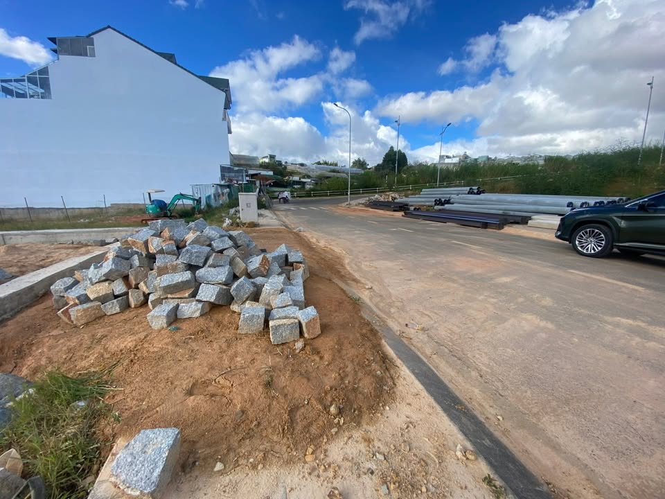 Đất Liên kế đường Xô Viết Nghệ Tĩnh, Đà Lạt 220m² giá 14.5 tỷ - Đầu tư sinh lời ngay!