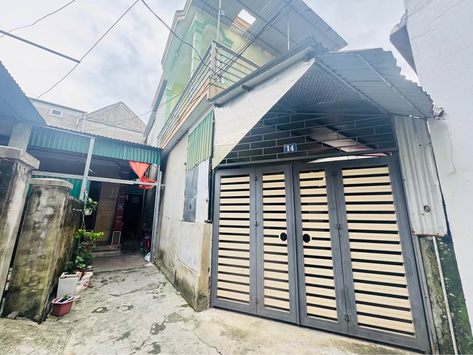 Nhà 2 tầng Trương Thi Vinh 155m² giá thỏa thuận - Gần quảng trường, tiện ích đầy đủ!