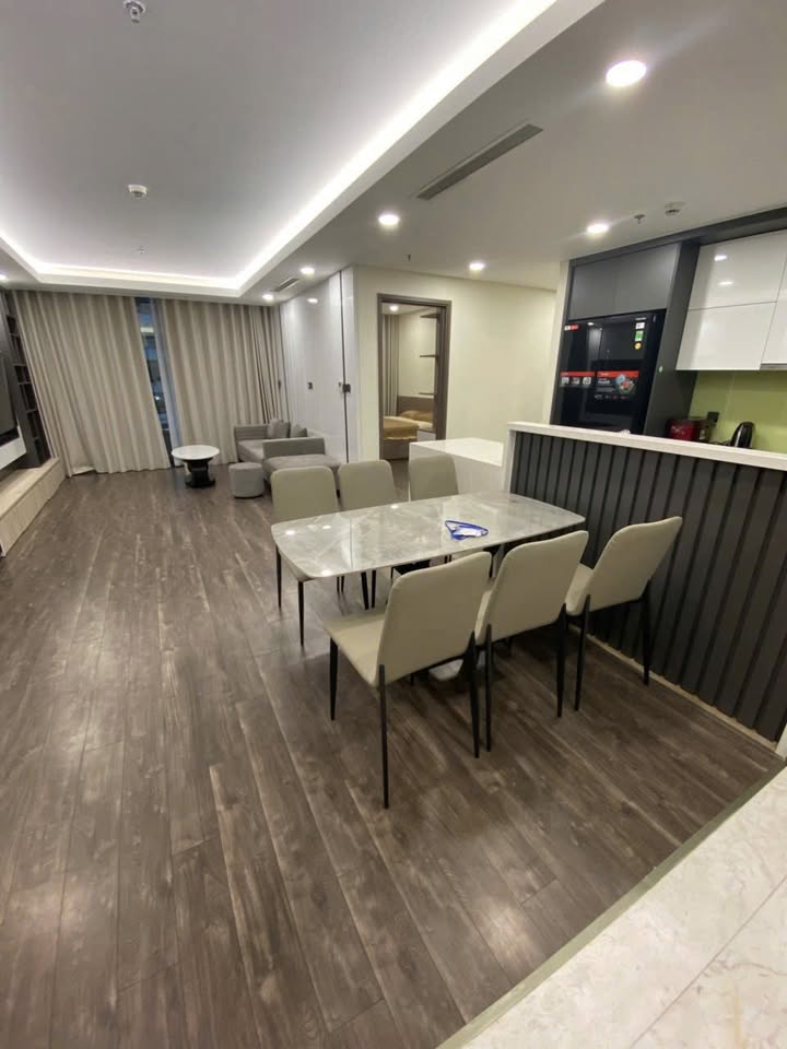 Căn hộ Golden Park Tower Cầu Giấy 95m² giá 12.1 tỷ - Đã có sổ đỏ chính chủ!