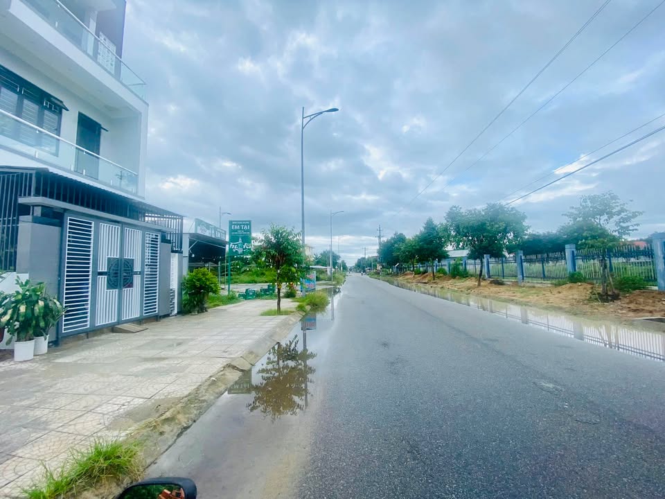 Mặt bằng cho thuê tại Phạm Trung Mưu, La Hà 100m² - Kinh doanh sầm uất!