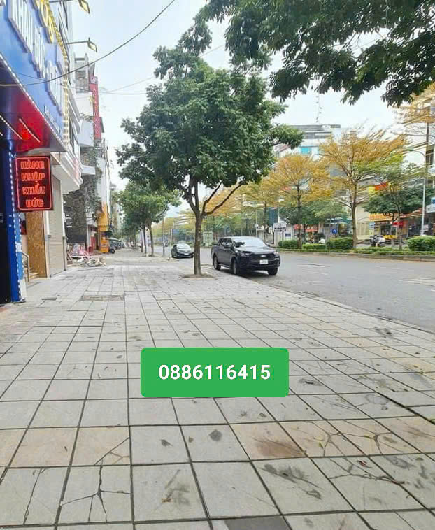 Nhà mặt phố Trung Kính 42m² giá 31.9 tỷ - Kinh doanh đỉnh cao!