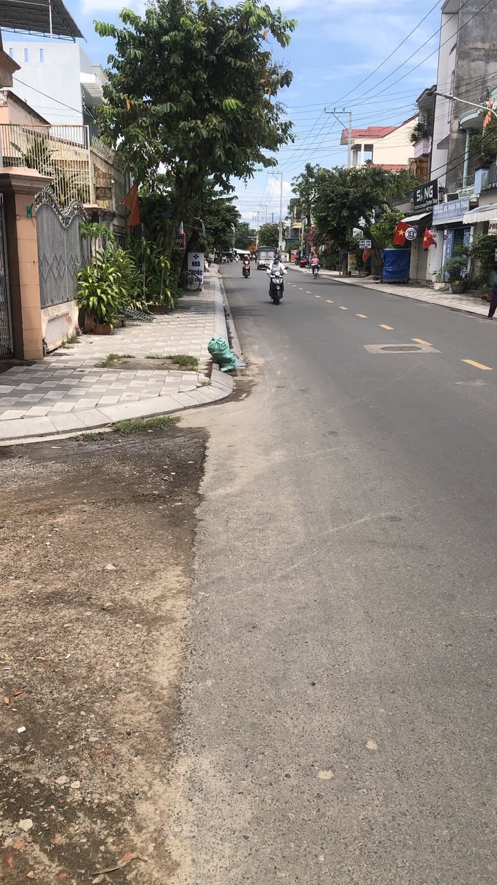 Nhà nguyên căn Phan Thiết 150m² giá 8 triệu - Kinh doanh hiệu quả!