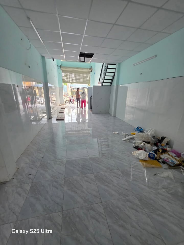 Nhà mặt tiền Trương Phước Phan, Bình Tân 72m² giá 12 triệu - Phù hợp cho kinh doanh và ở ngay!