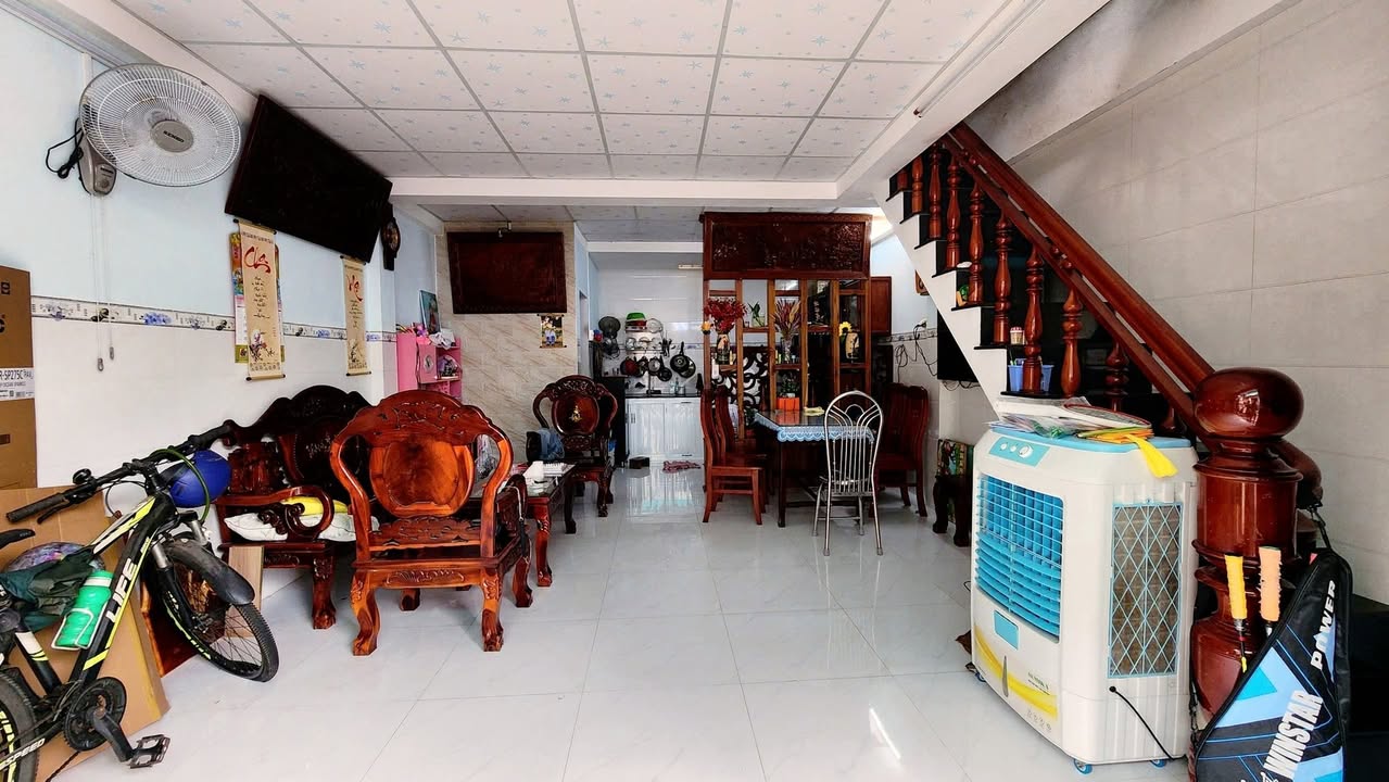 Nhà bán 1,5 tầng phường Lê Hồng Phong Quy Nhơn 38m² giá nhỉnh 1 tỷ - Tiện nghi đầy đủ!