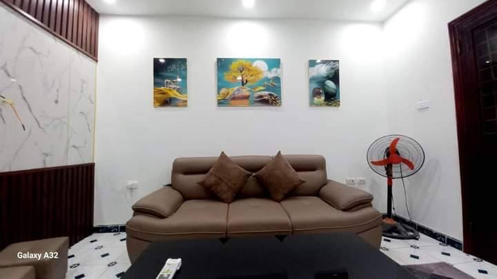 Chung cư tập thể Nam Đồng 38m² giá 3 triệu - Tiện nghi đầy đủ, giao thông thuận lợi!