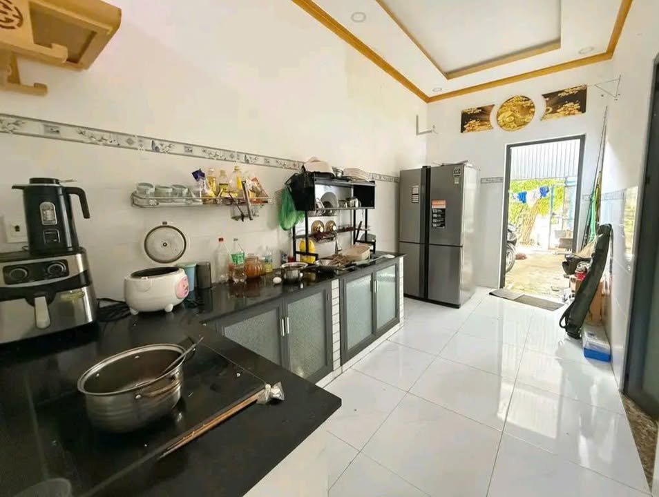 Nhà riêng 102m² tại thị trấn Diên Khánh giá chỉ 1.4 tỷ - Nhà mới tiện nghi!