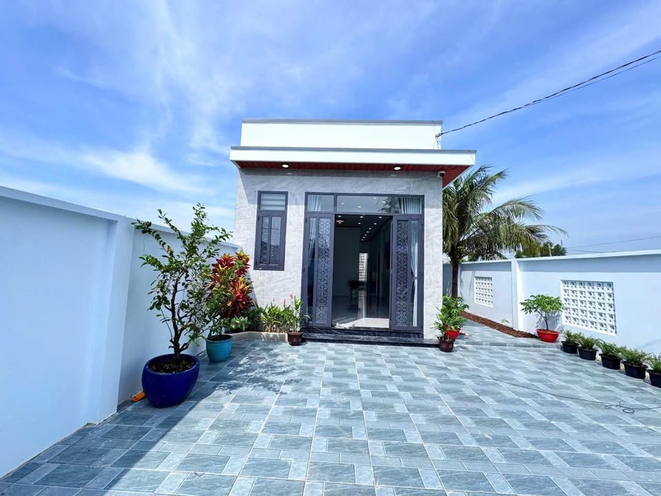 Nhà vườn mini mới 100% tại Mỹ Hạnh Nam, 198m² giá 2.2 tỷ - Sẵn sàng vào ở!