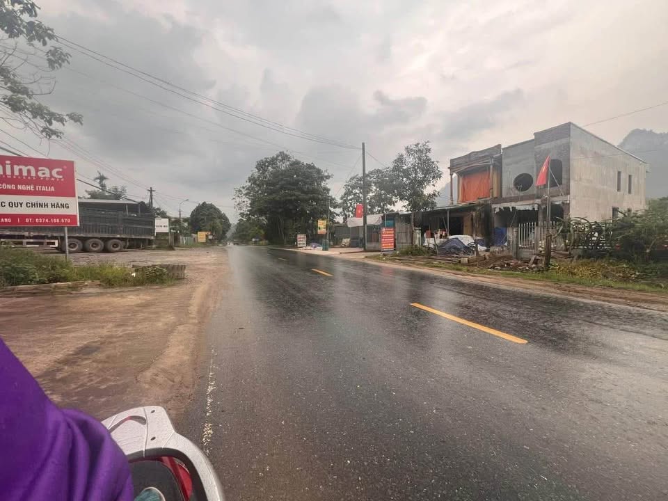 Đất bám Quốc lộ 2, Vị Xuyên 140m² giá 1 tỷ - Cơ hội đầu tư lý tưởng!