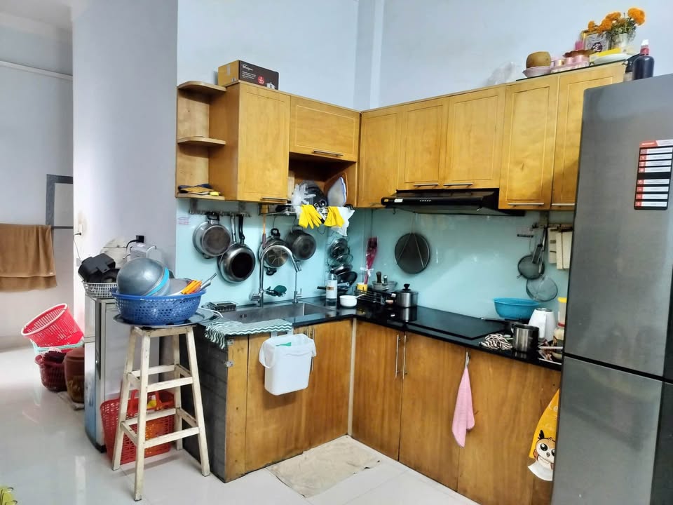 Nhà cấp 4 mặt tiền Nguyễn Tiểu La, 99m² giá 4 tỷ - Gần trường học và chợ