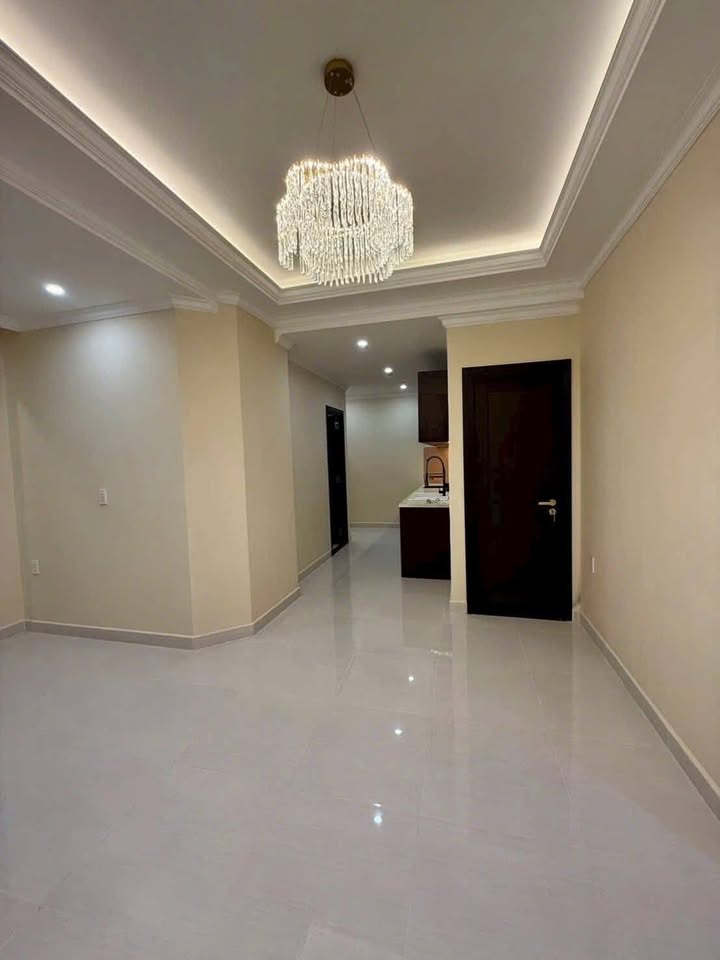 Chung cư 52 P5 Q8, 62m² giá 3.35 tỷ - Sổ hồng lâu dài, đầy đủ tiện ích!