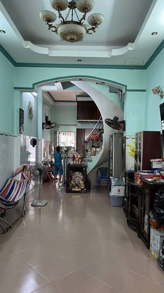 Nhà nguyên căn cho thuê tại Dương Bá Trạc, Quận 8 - Giá chỉ 11 triệu/tháng!