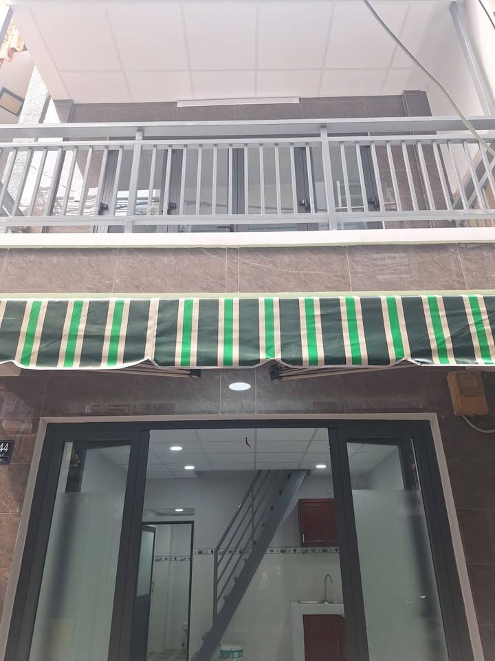 Nhà thuê quận 10, đường Hồ Thị Kỷ, 32m² giá 10 triệu - Nhà mới xây, ở ngay!