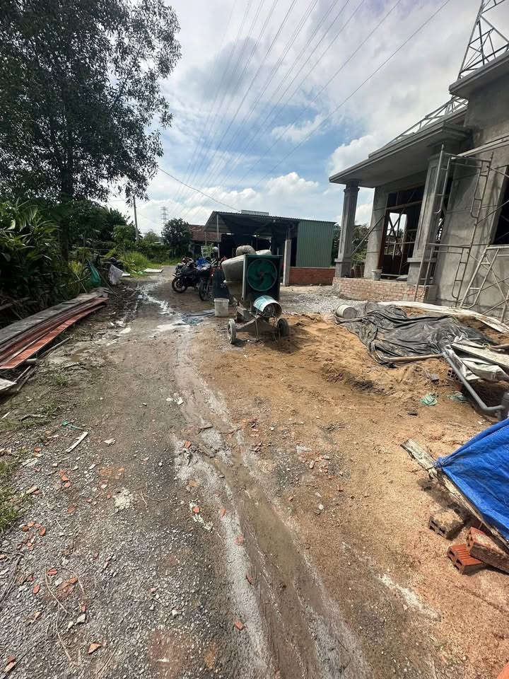 Đất nền Thái Hòa Tân Uyên 228m² giá 1.69 tỷ - Sổ đỏ chính chủ, vị trí đẹp!