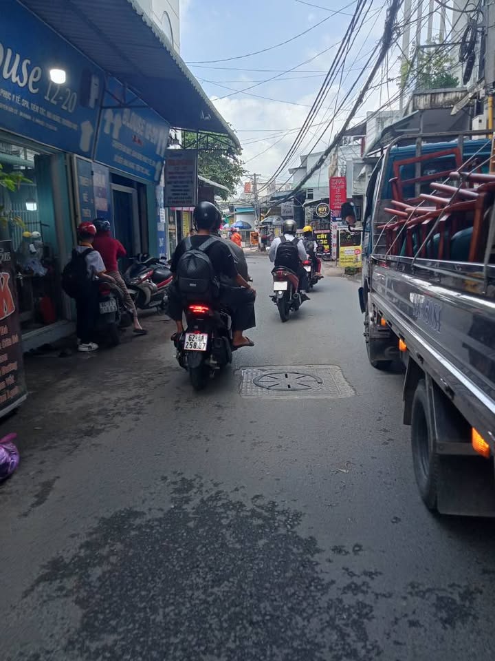 Bán mặt tiền hẻm 12-20 đường Thới Nhựt 2, Cần Thơ - Giá 6.9 tỷ, diện tích 240m²