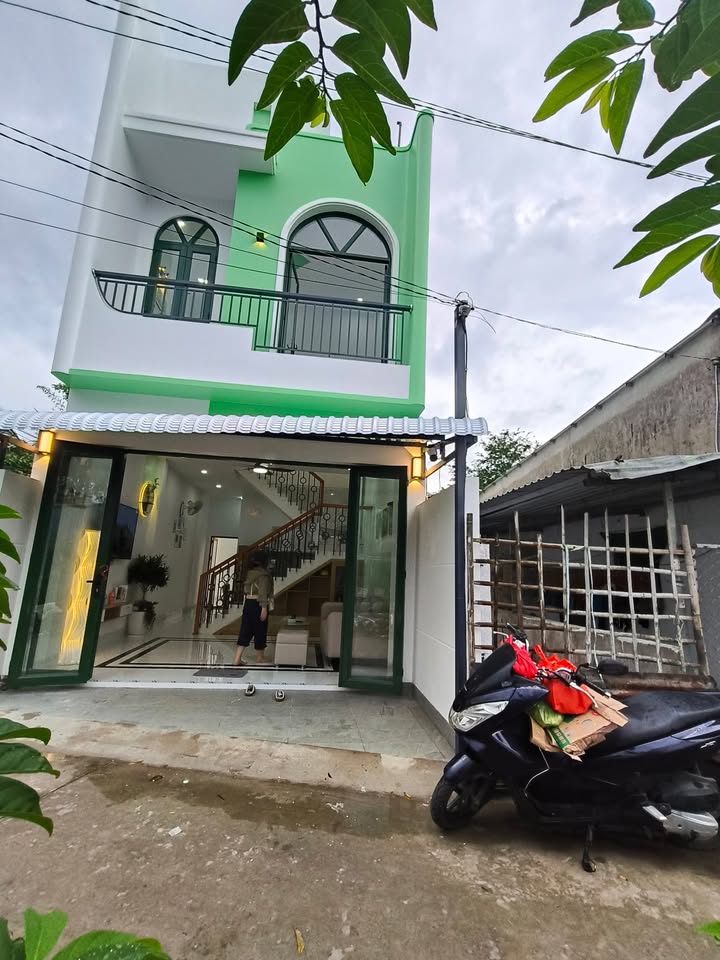 Nhà trệt lầu mới đẹp Long Tuyền 57.5m² giá 1.98 tỷ - Tặng full nội thất!