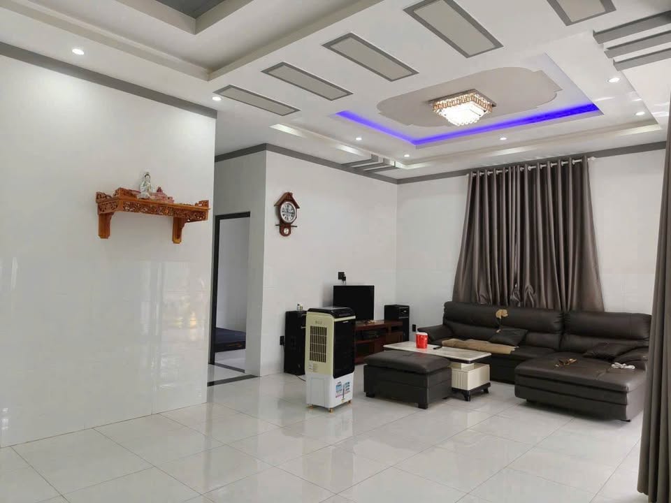 Nhà cấp 4 kiên cố đường nhựa số 16, phường Tam Long, Bà Rịa - Vũng Tàu 294m² giá 3.9 tỷ - Sẵn sàng vào ở ngay!