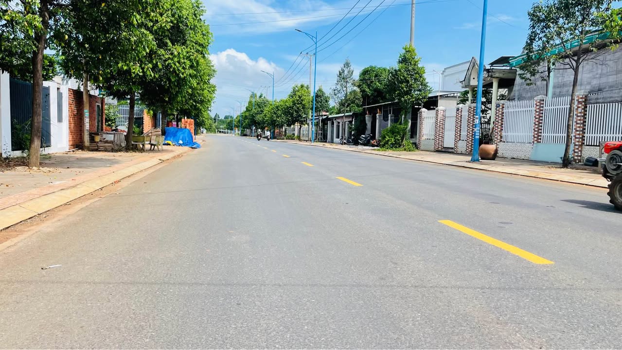 Đất Mặt Tiền Lê Duẩn, Thị Trấn Đất Đỏ, 260m² chỉ 3.4 tỷ - Đầu tư sinh lời ngay!