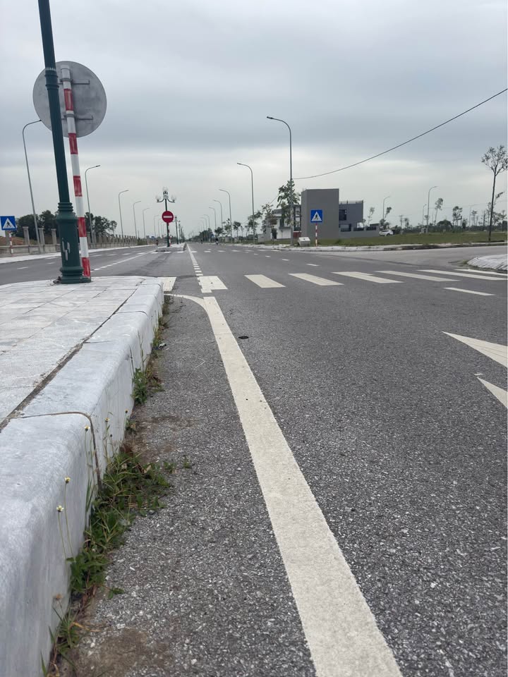 Đất mặt tiền Phạm Tiến Năng, Tân Phong 111m² giá 2.5 tỷ - Chính chủ bán gấp!