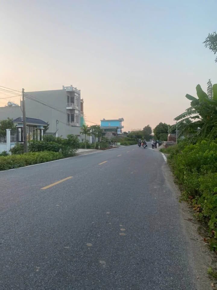 Đất mặt đường Tam Quang - Vũ Thư 100m² giá 1 tỷ - Cơ hội đầu tư tuyệt vời!
