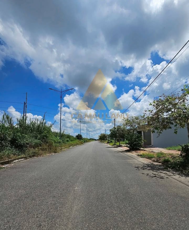 Đất nền KDC Tân Xuyên Cà Mau 100m² giá 800 triệu - Sổ đỏ chính chủ!