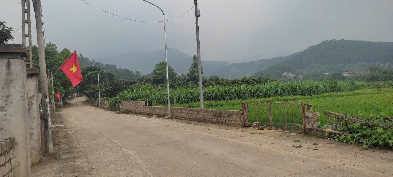 Đất nền Ba Vì, Suối Hai 600m² giá 6 tỷ - Mặt tiền rộng, vị trí đắc địa!