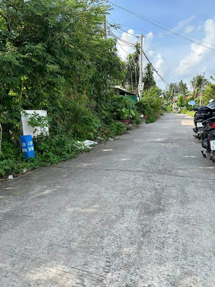 Đất nền mặt tiền đường Lê Minh Xuân, Tân An 522m² giá 2.1 tỷ - Đầu tư lý tưởng!