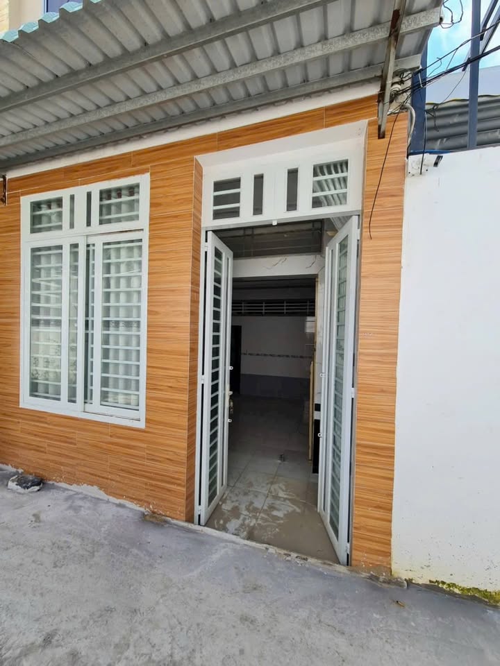 Nhà 1 trệt 1 lầu hẻm 60 Mậu Thân 40m² giá 2.25 tỷ - Nằm sát siêu thị Lotte!