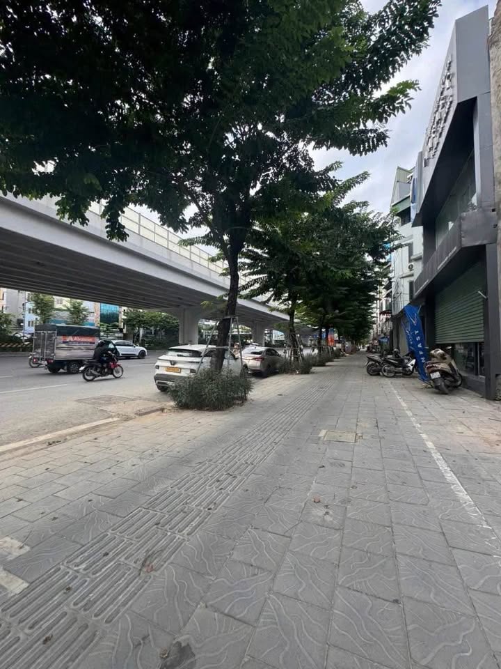 Bán đất Phạm Văn Đồng Bắc Từ Liêm 85m² giá 39.9 tỷ - Lô góc siêu đẹp!