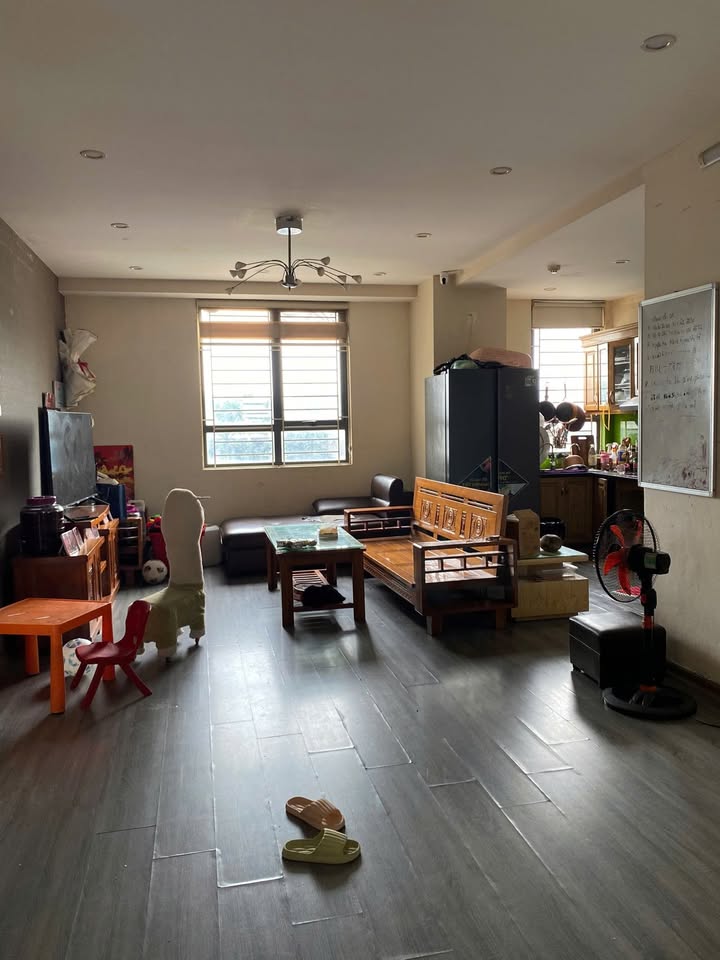 Căn hộ 3 ngủ Tầng Thấp Chung cư Tân Tây Đô 107m² giá 5 tỷ - Sẵn sàng vào ở!