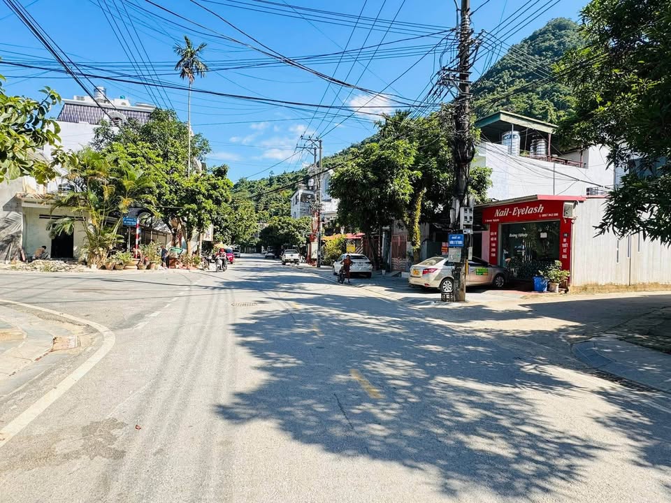 Đất nền Minh Khai, Hà Giang 65m² giá 1 tỷ - Ô tô vào tận nơi!