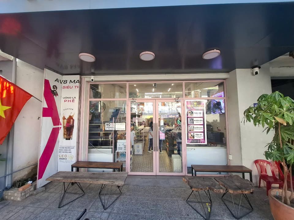 Mặt bằng cho thuê tại 1268 đường 2/4, Nha Trang 84m² - Vị trí đắc địa gần trường học!