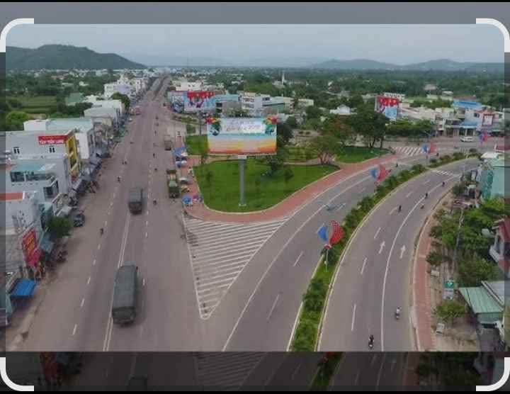 Nhà mặt tiền Văn Tiến Dũng, Trần Quang Diệu, 72m², giá 2 tỷ - Sổ đỏ chính chủ!